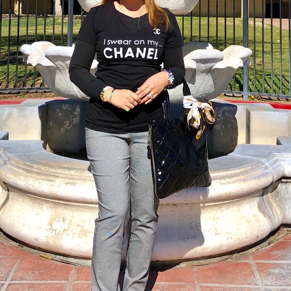 ⛔️SOLD⛔️💯➰CHANEL➰Patent Diamond Quilted Tote - Picture 5 of 7